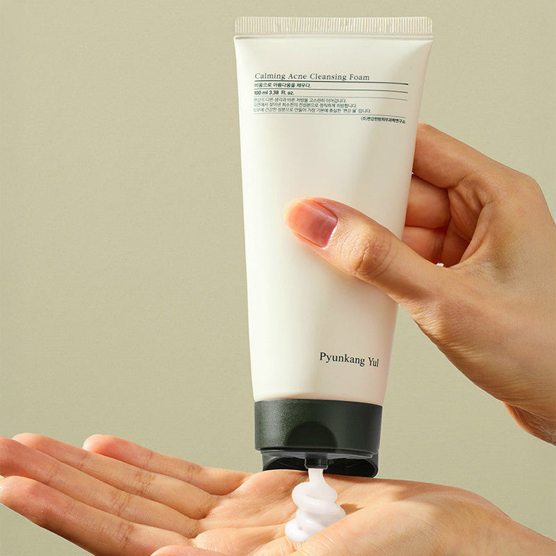 Calming Acne Cleansing Foam